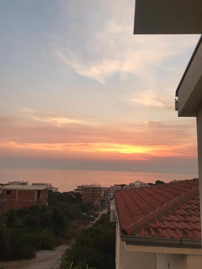 Apartments Jasmina Утеха Екстериор снимка